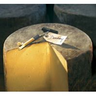 Denhay Farms Farmhouse Cheddar